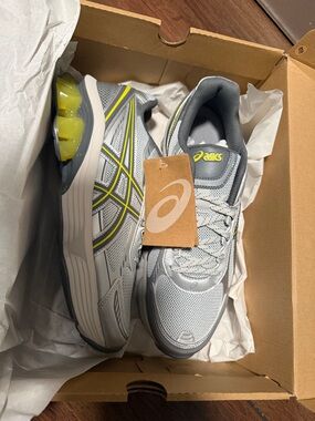 Asics Gel-Kinetic Fluent Glacier Grey Steel Grey MEN'S Sz 10 W11.5 1203A591-020